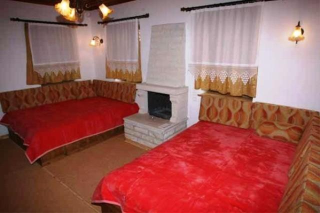 Terpsichori Guesthouse Kapesovo ภายนอก รูปภาพ