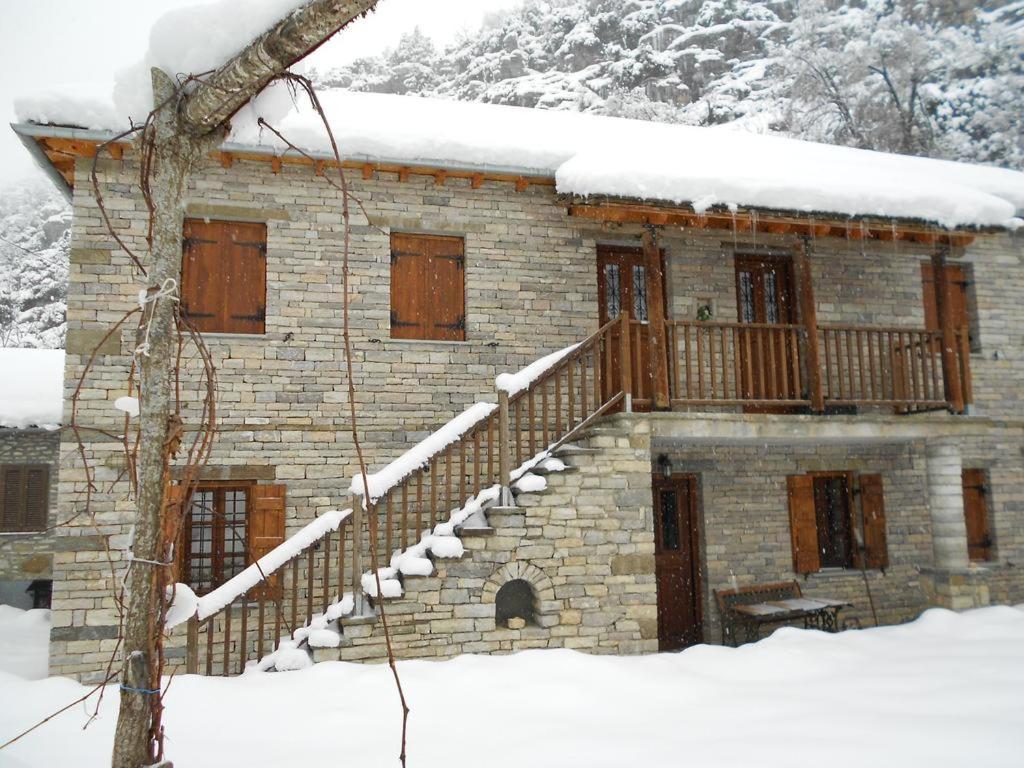 Terpsichori Guesthouse Kapesovo ภายนอก รูปภาพ